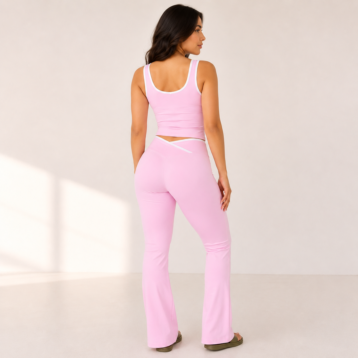 Women's 2 Piece Contrast Binding Yoga Set U-Neck Tank Top and Criss Cross High Waisted Flare Leggings Sporty Matching Set