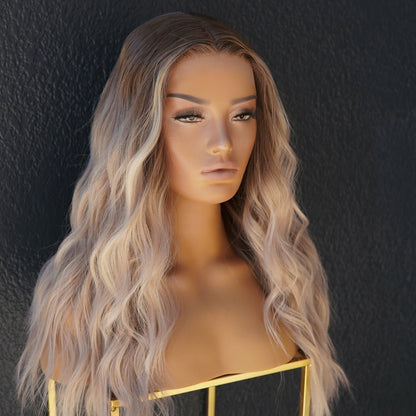 ZOEY - Ombre Blonde - Lace Front Wig